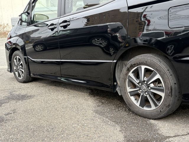 TOYOTA NOAH 2017 Image 31