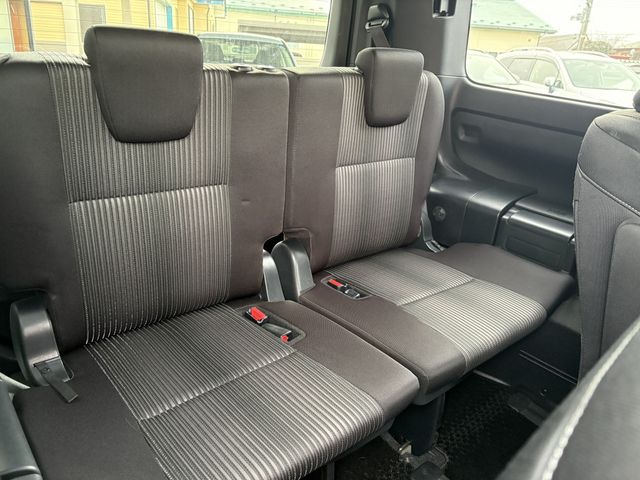 TOYOTA NOAH 2017 Image 31