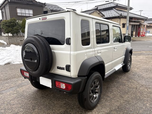 SUZUKI JIMNY NOMADE 2025 Image 31