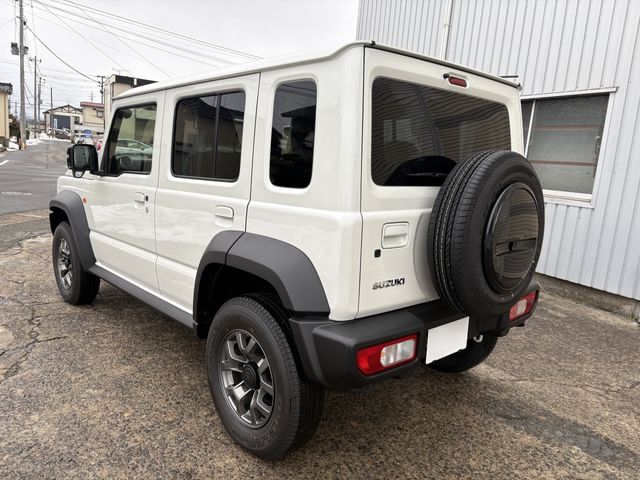 SUZUKI JIMNY NOMADE 2025 Image 31