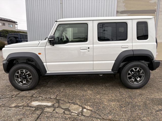 SUZUKI JIMNY NOMADE 2025 Image 31