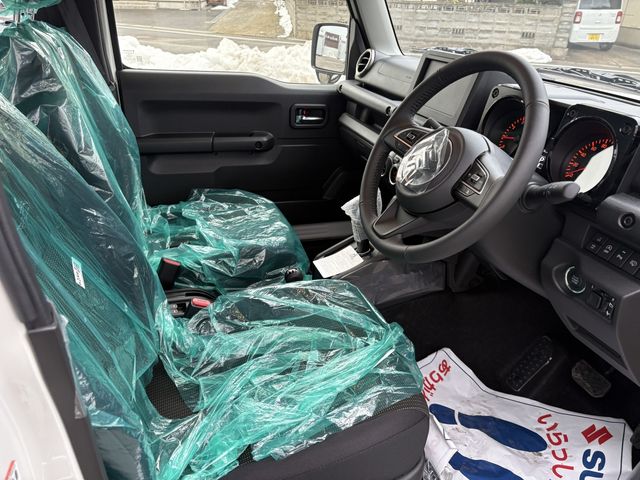 SUZUKI JIMNY NOMADE 2025 Image 31