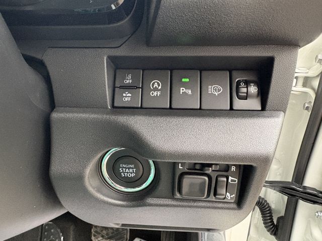 SUZUKI JIMNY NOMADE 2025 Image 31