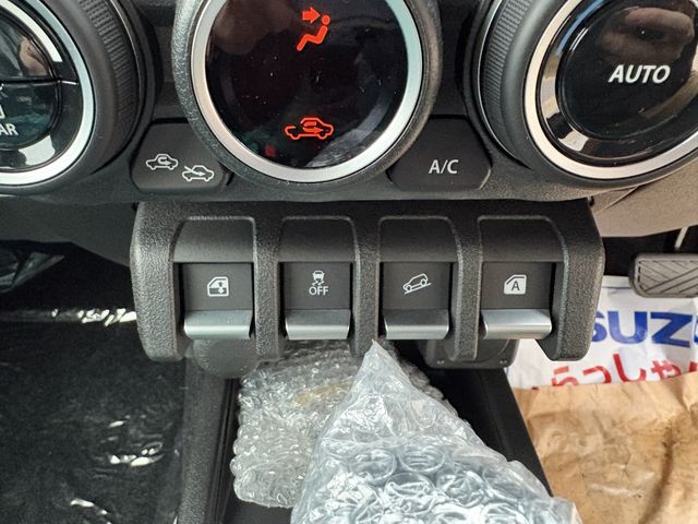 SUZUKI JIMNY NOMADE 2026 Image 31