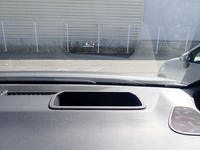 TOYOTA VOXY HYBRID 2026 Image 31