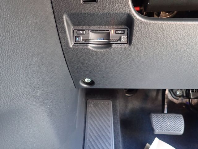 TOYOTA VOXY HYBRID 2026 Image 31