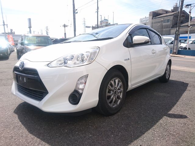 TOYOTA AQUA 2015 Image 31