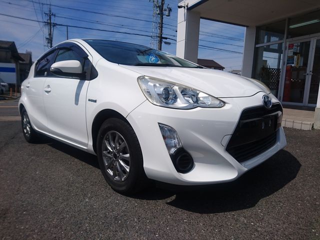 TOYOTA AQUA 2015 Image 31