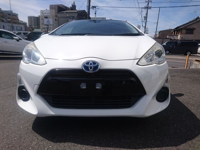 TOYOTA AQUA 2015 Image 31