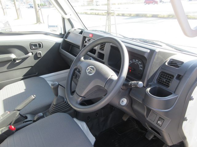 DAIHATSU HIJET TRUCK 4WD 2020 Image 31