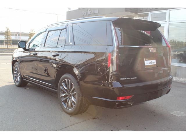 CADILLAC ESCALADE 2022 Image 31