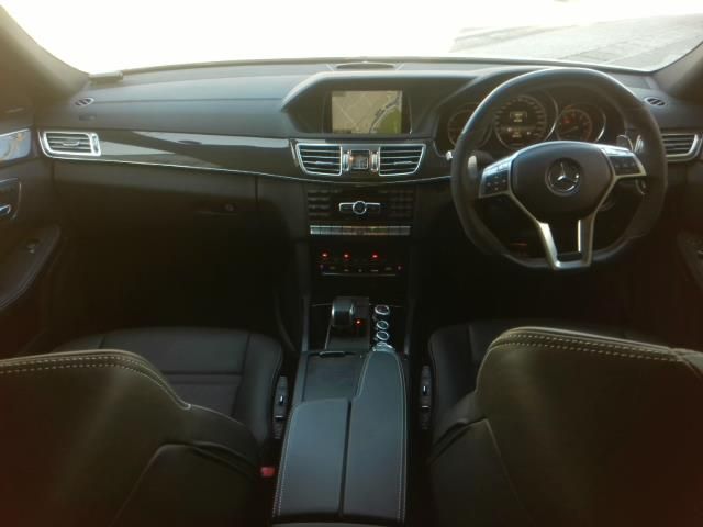 MERCEDES BENZ MERCEDES AMG E CLASS 2014 Image 31