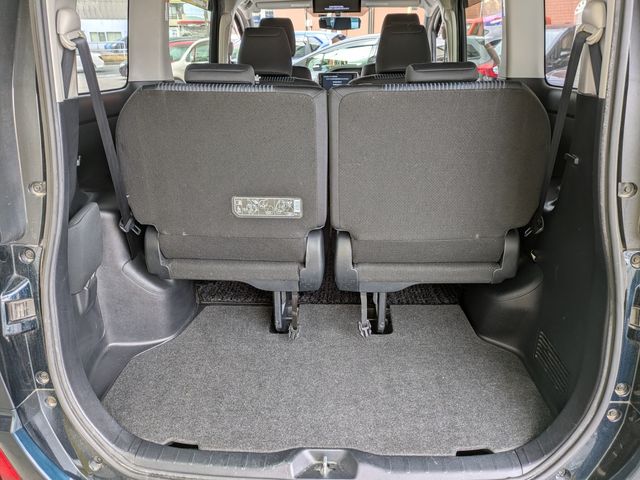 TOYOTA VOXY 2015 Image 31