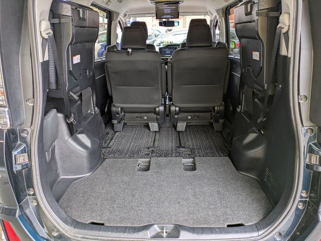 TOYOTA VOXY 2015 Image 31