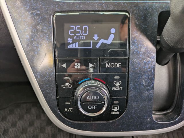 DAIHATSU MOVE CUSTOM 2015 Image 31