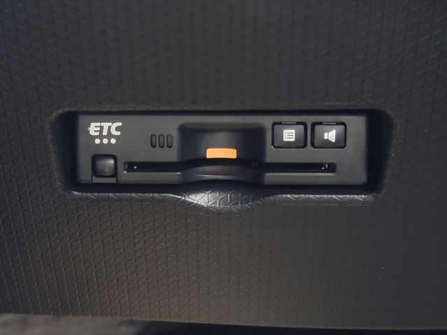 DAIHATSU TANTO CUSTOM 2023 Image 31