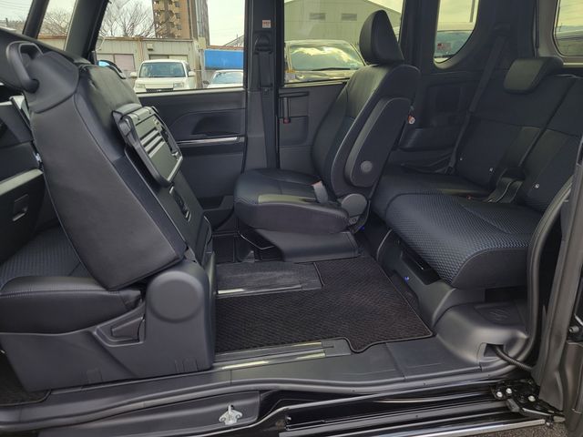 DAIHATSU TANTO CUSTOM 2023 Image 31