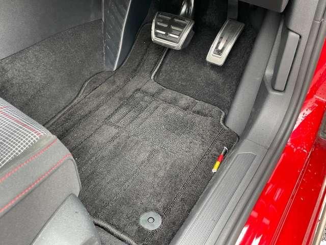 VOLKSWAGEN GOLF GTI 2023 Image 31