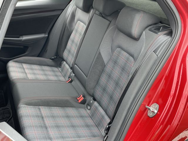 VOLKSWAGEN GOLF GTI 2023 Image 31