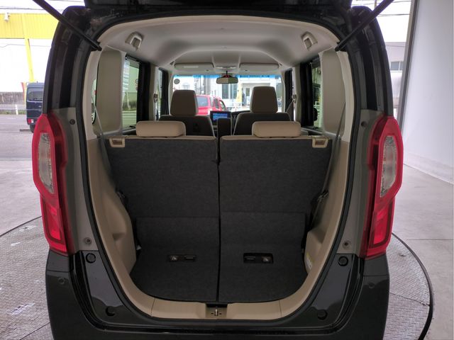 HONDA N BOX 2020 Image 31