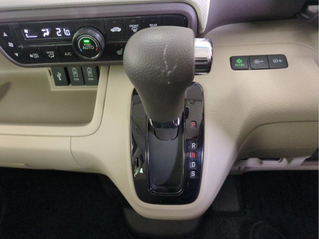 HONDA N BOX 2020 Image 31