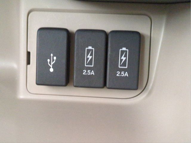 HONDA N BOX 2020 Image 31