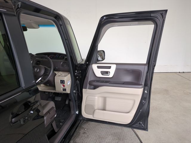 HONDA N BOX 2020 Image 31