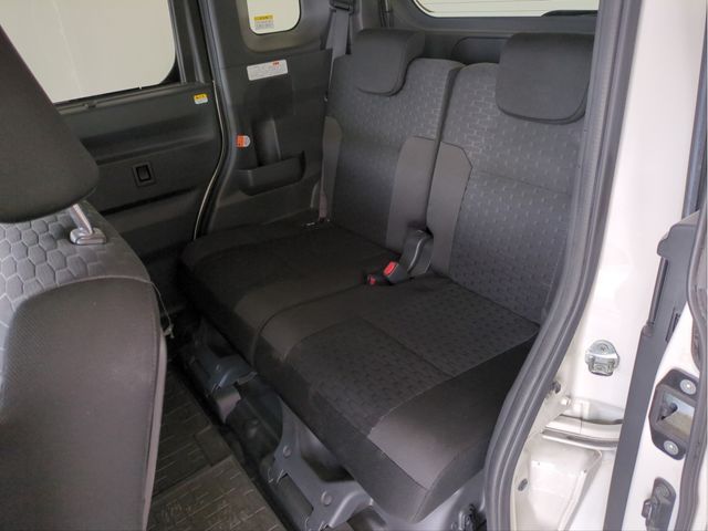 DAIHATSU WAKE 2015 Image 31