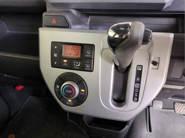 DAIHATSU WAKE 2015 Image 31