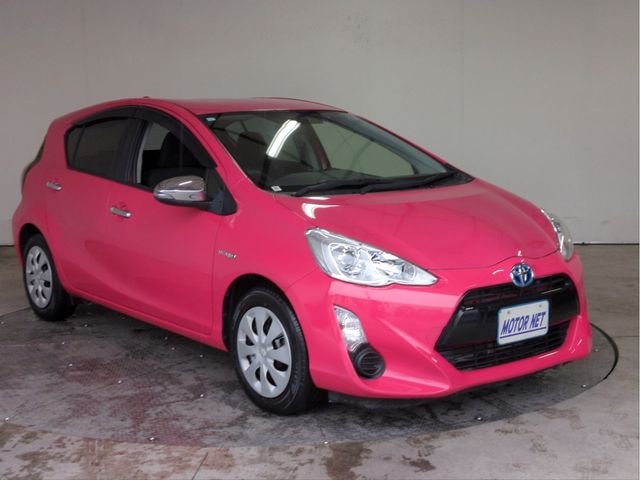 TOYOTA AQUA 2015 Image 31