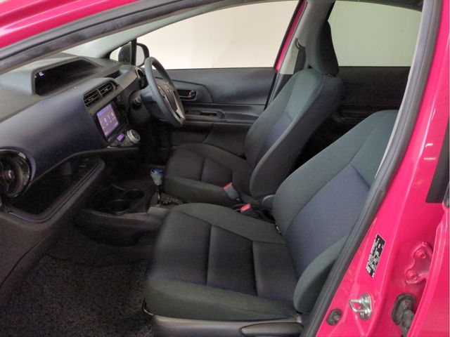 TOYOTA AQUA 2015 Image 31