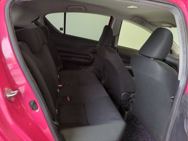 TOYOTA AQUA 2015 Image 31