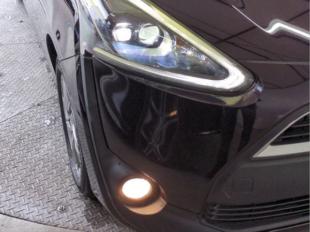 TOYOTA SIENTA 2017 Image 31