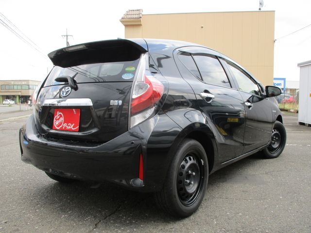 TOYOTA AQUA 2019 Image 31