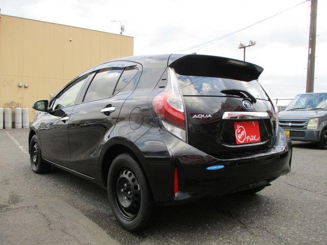 TOYOTA AQUA 2019 Image 31