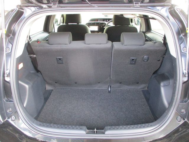 TOYOTA AQUA 2019 Image 31