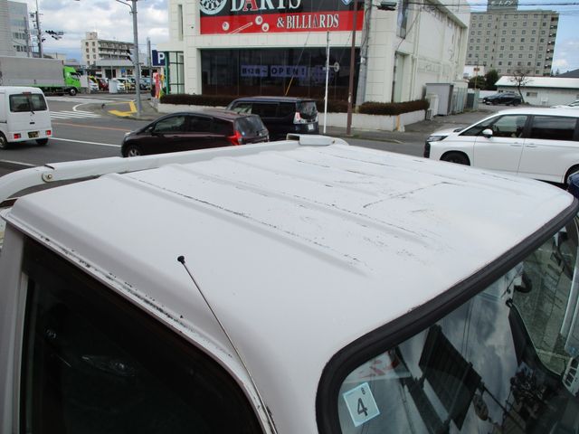 TOYOTA DYNA 2000 Image 31