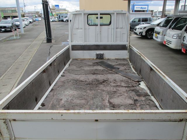 TOYOTA DYNA 2000 Image 31