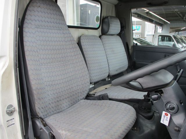 TOYOTA DYNA 2000 Image 31