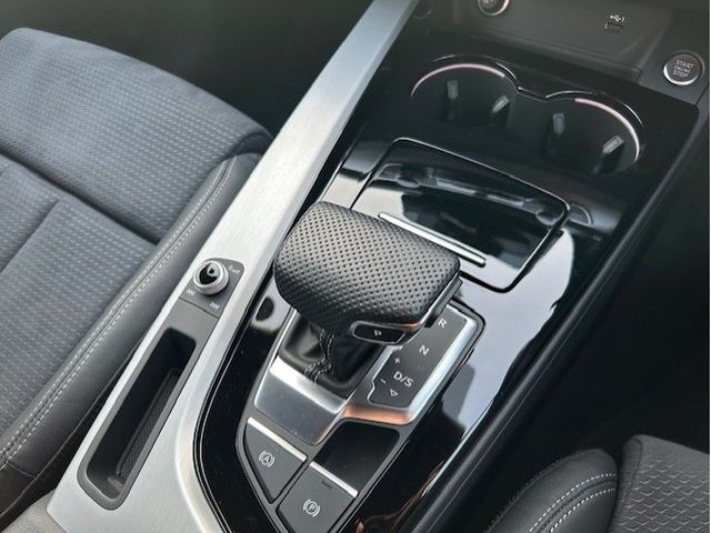 AUDI A4 2024 Image 31