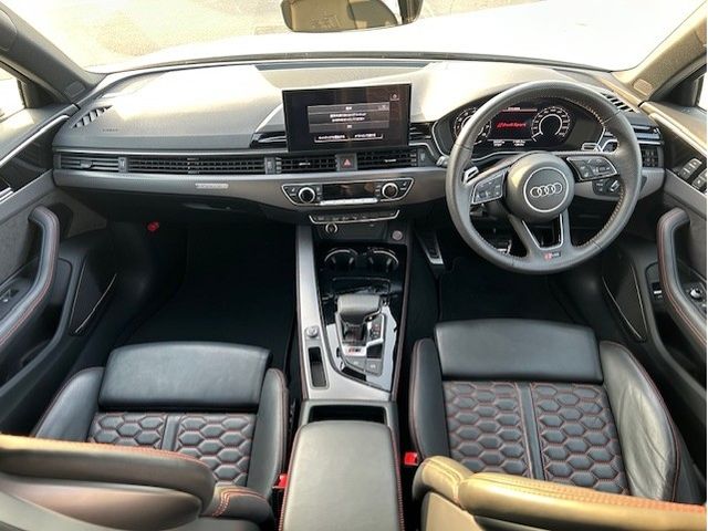 AUDI RS4 AVANT 2021 Image 31
