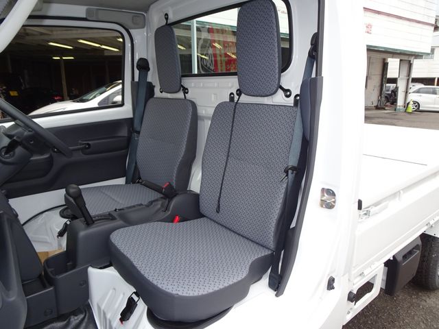 SUZUKI CARRY TRUCK 4WD 2025 Image 31