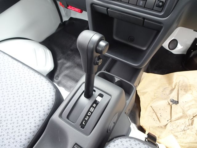 SUZUKI CARRY TRUCK 4WD 2025 Image 31