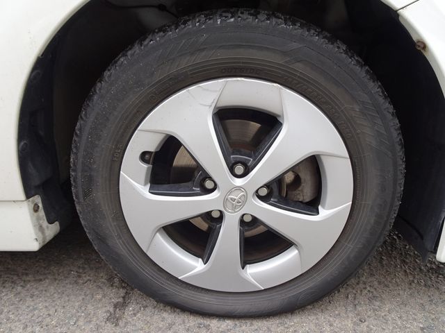 TOYOTA PRIUS 2011 Image 31