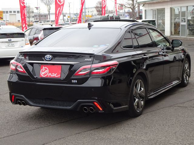 TOYOTA CROWN SEDAN HYBRID 2019 Image 31