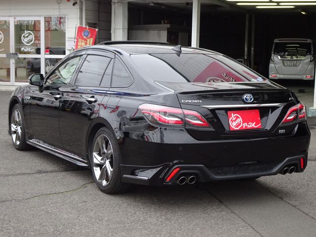 TOYOTA CROWN SEDAN HYBRID 2019 Image 31