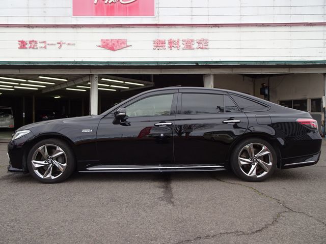 TOYOTA CROWN SEDAN HYBRID 2019 Image 31