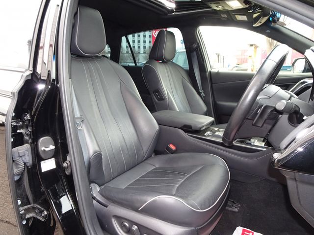 TOYOTA CROWN SEDAN HYBRID 2019 Image 31