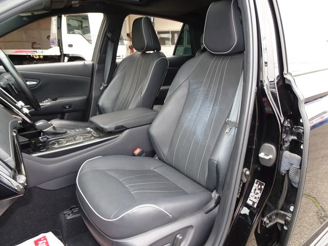 TOYOTA CROWN SEDAN HYBRID 2019 Image 31