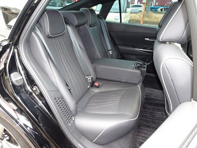 TOYOTA CROWN SEDAN HYBRID 2019 Image 31